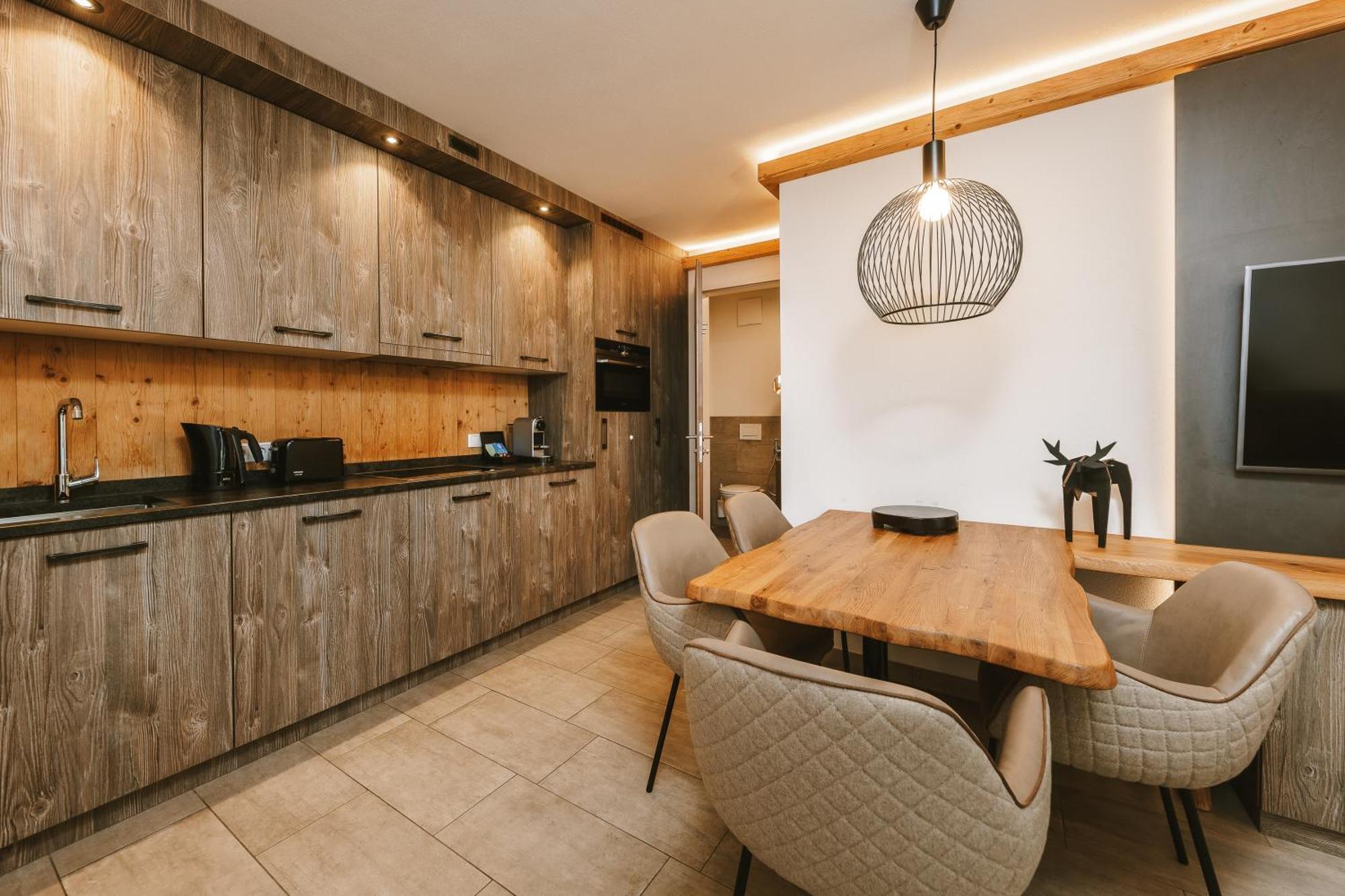 One-Bedroom Suite